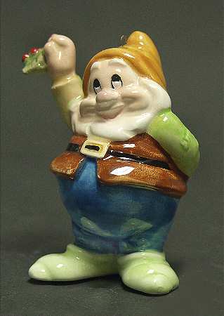 Snow White and The Seven Dwarfs Happy - Boxed