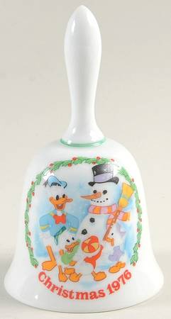 Disney Christmas Bell Building A Snowman - Boxed