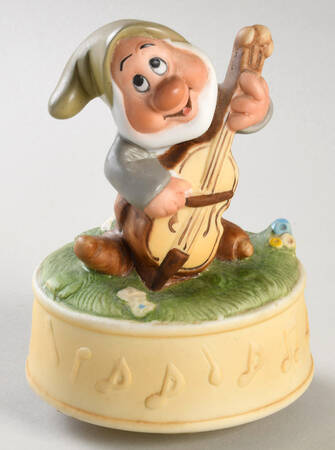 Disney Music Box Whistle While You Work - No Box