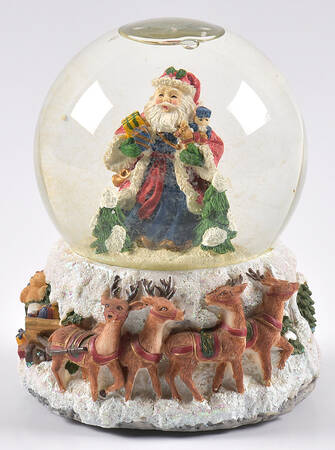Musical Snowglobes Jolly Old St Nick - Boxed