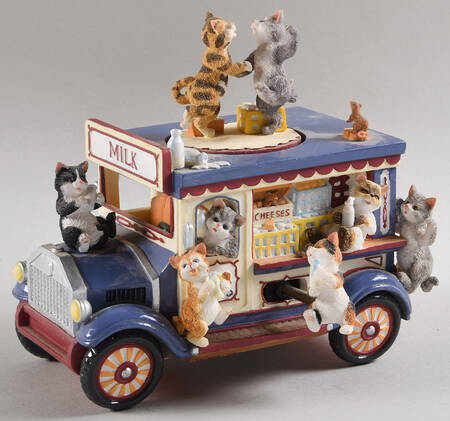 Music Boxes Cats-Oh What A Beautiful Morning - Boxed