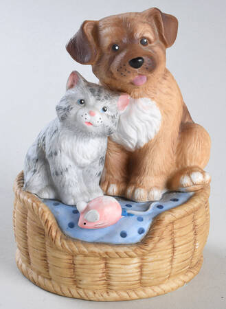 Music Boxes Dog Cat Mouse-You'Ve Got A Friend  - No Box