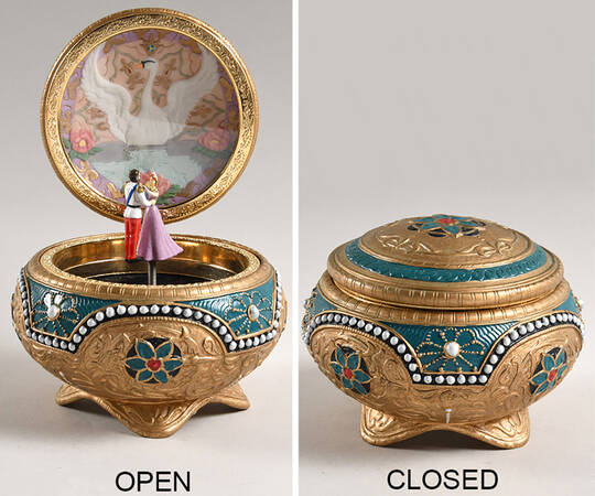 Music Boxes Anastasia-Once Upon A December - Boxed