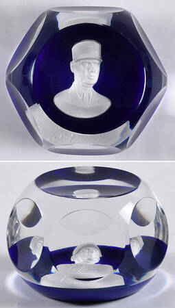 St Louis Paperweights France General Charles De Gaulle - No Box