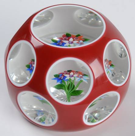 St Louis Paperweights by St Louis