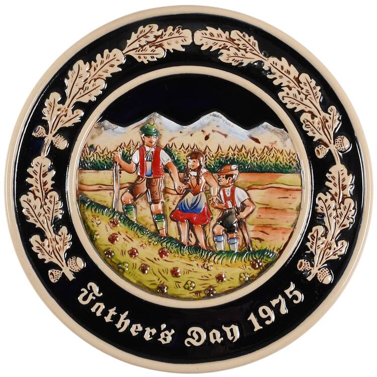 Bavarian Father's Day 1975 - Father's Day - No Box