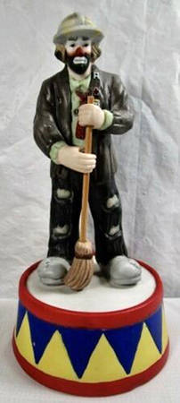 Emmett Kelly Jr  Musical Figurine My Favorite Things - With Box