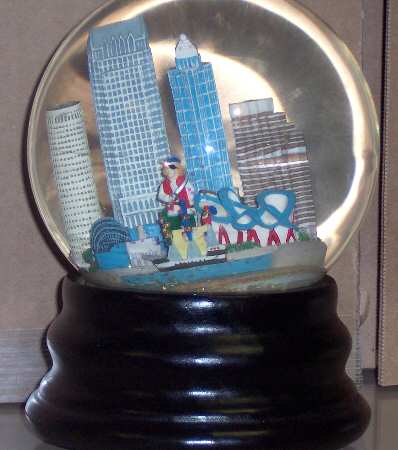 Three Jays Musical Waterglobe Tampa - Boxed