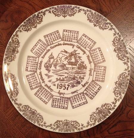 Calendar Plate 1957 - No Box