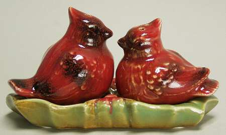 Holiday Giftware Cardinal Salt & Pepper With Tray - Boxed
