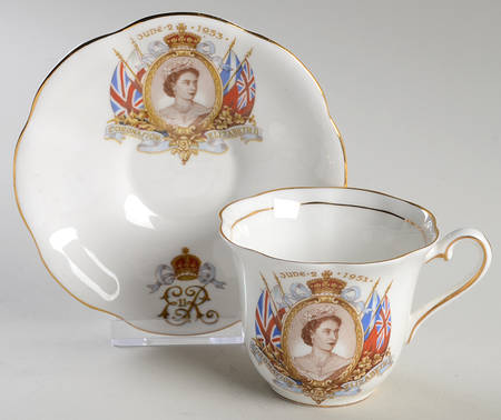 Royalty Giftware Elizabeth Ii Coronation Cup & Saucer - No Box