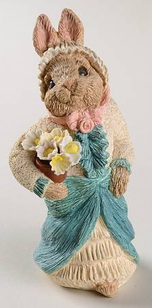 Easter Bunny Family Victorian Auntie Bunny - Boxed
