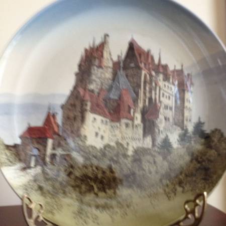 Villeroy & Boch Plate Burg Eltz Plate - No Box