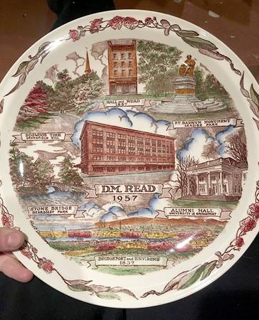 Vernon Kilns Plate D.M. Read - No Box