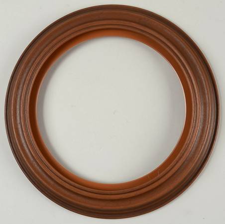 Van Hygan & Smythe Plate Accessories The Hampshire-Plastic Frame - No Box