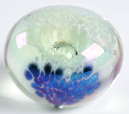 Paperweights White Trumpet With Bubble - No Box