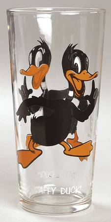 Looney Tunes 1973 Daffy Duck-16 Oz - No Box 2e