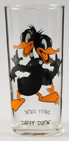 Looney Tunes 1973 Daffy Duck-16 Oz - No Box