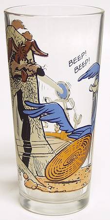 Looney Tunes 1976 Road Runner & Wile E Coyote - No Box