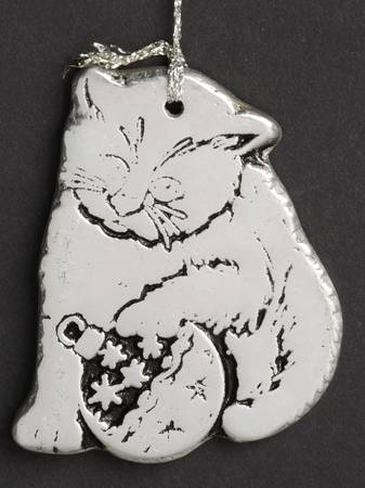 Wilton Armetale Christmas Ornament Cat And Ornament - No Box