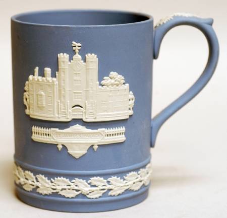 Jasperware Christmas Mug St James Place - No Box
