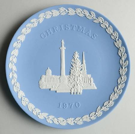 Jasperware Christmas Plate Trafalgar Square - Boxed