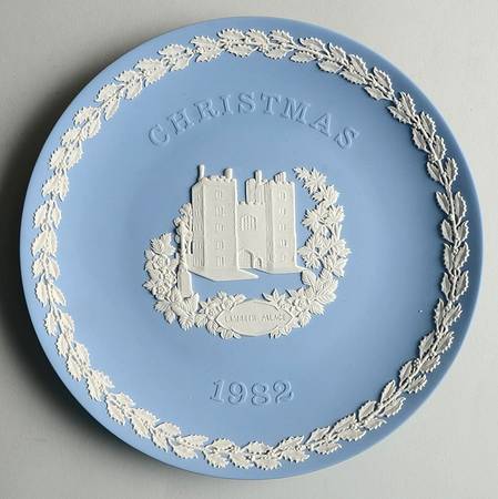 Jasperware Christmas Plate Lambeth Palace - No Box