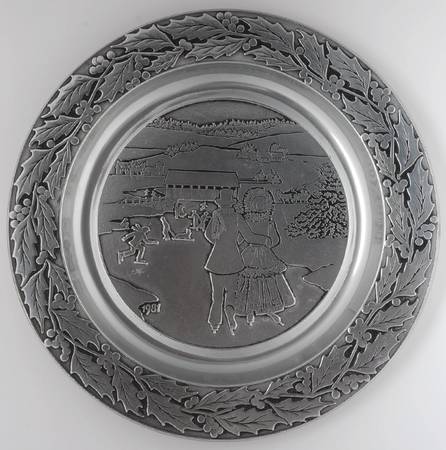 Wilton Armetale Christmas Plate Skating-Holly - No Box