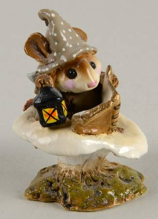 Mice Elf Tales-Grey Hat-Fairy Mouse On Mushro - Boxed