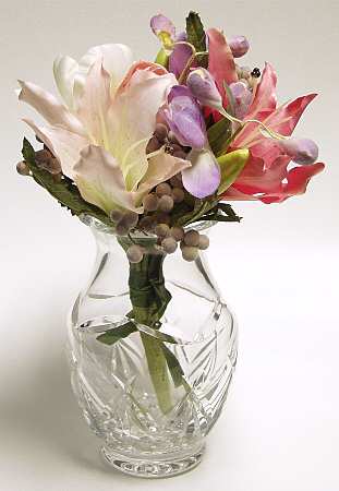 Mothers Day Vase 2002-8th Edition - Boxed