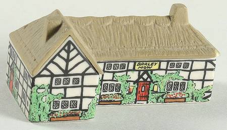 Whimsey On Why Village  Series#1 The Barley Mow - Boxed