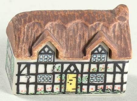 Whimsey On Why Village  Series#1 Pump Cottage - With Box