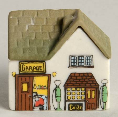 Whimsey On Why Village  Series#2 Whimsey Service Station - Boxed