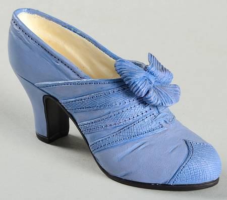 Shoes of the Century Class Act - Boxed