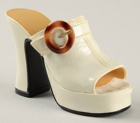 Shoes of the Century Struttin - No Box