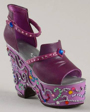 Step Into Fantasies Mardi Gras - Boxed