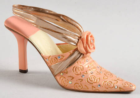 Just the Right Shoe Wrapped In Roses - Boxed