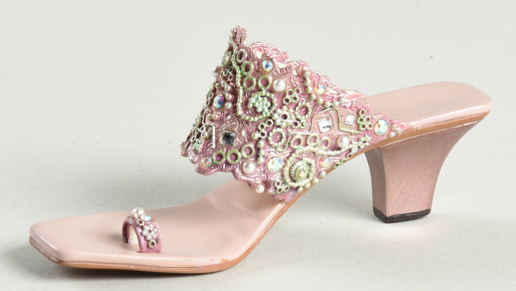 Just the Right Shoe Springtime Romance - Boxed
