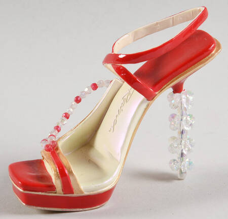 Just the Right Shoe Christmas Kiss - Boxed