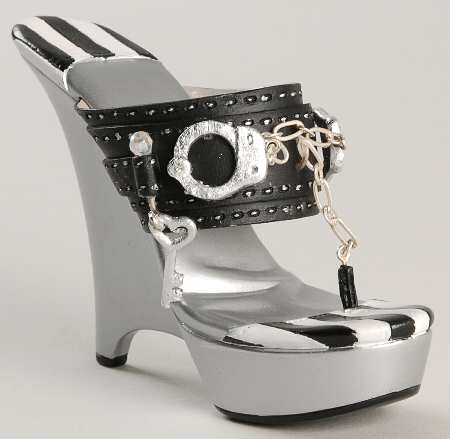 Just the Right Shoe Prisoner Of Love - Boxed