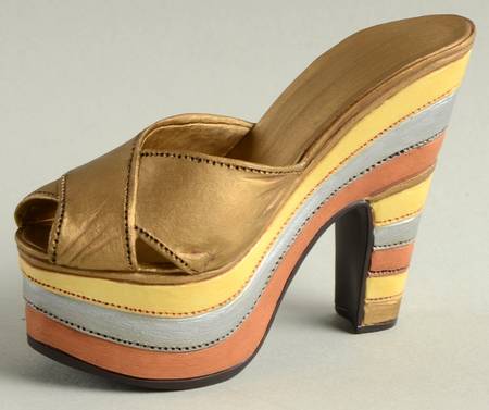 Just the Right Shoe Magnetic Allure - Boxed