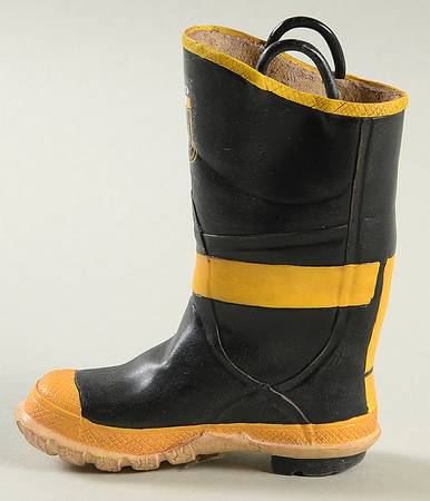 Just the Right Shoe Firefighter - Boxed