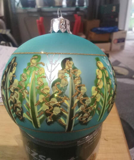 Red, Green on Champagne, White, Gold Holiday Festive Ball-Blue - No Box