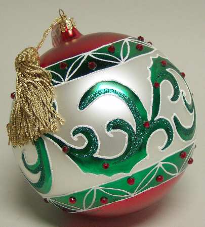 Holiday Heirloom Masterpiece North Pole - Boxed