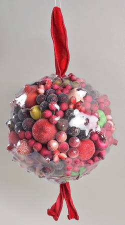Holiday Heirloom Giftware Georgian Kissing Ball - Boxed