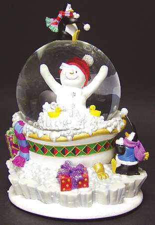 Holiday Heirloom Giftware Bubble Bath Musical Waterglobe - Boxed