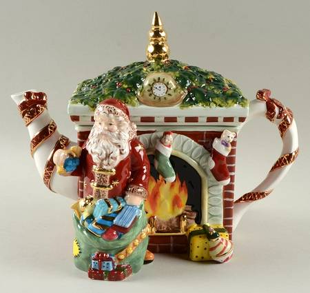 Holiday Heirloom Giftware Fireside Holiday Tea Pot - Boxed