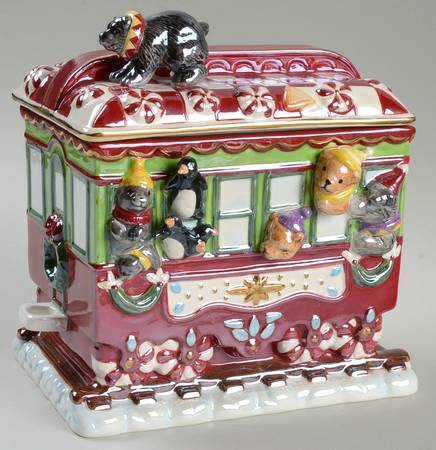 Holiday Heirloom Giftware Merry Christmas Car & Lid - No Box
