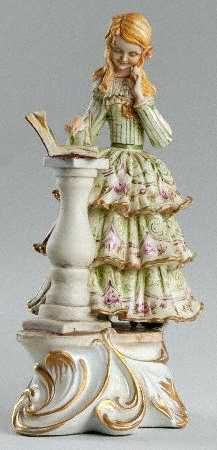 Works of Art Italy Figurines Girl Reading Book - No Box