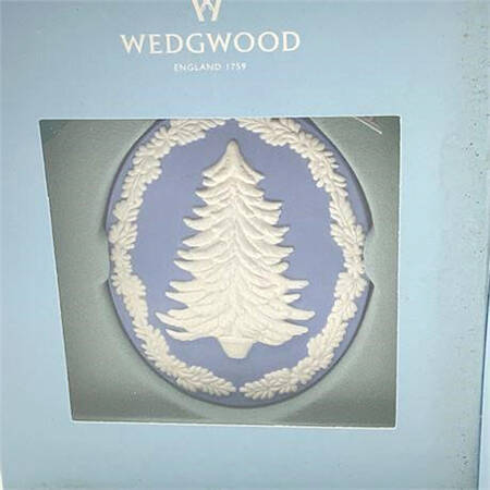 Jasperware Cameo Ornament Tree Cameo-Blue - Boxed